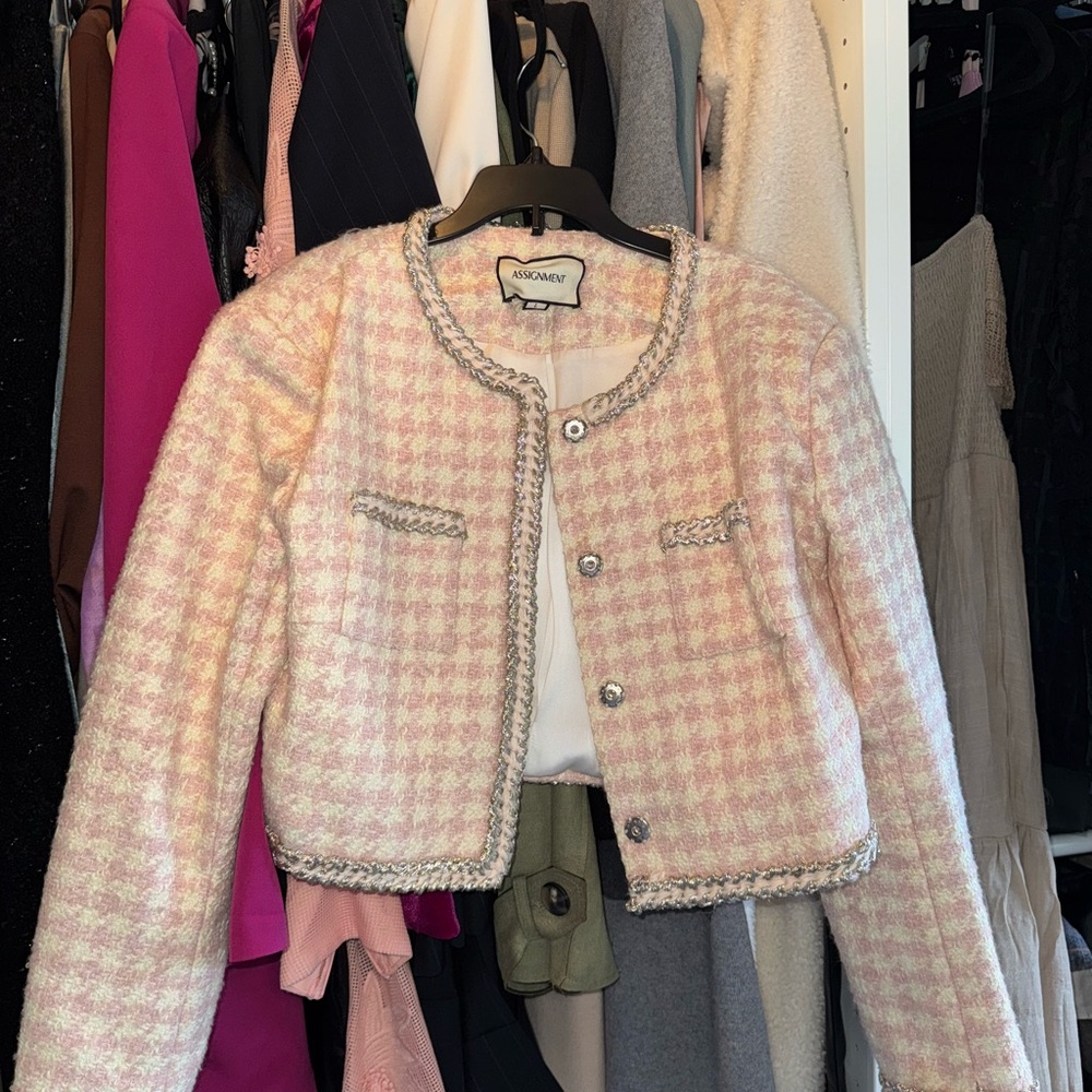BAILEY cropped jacket and mini skirt